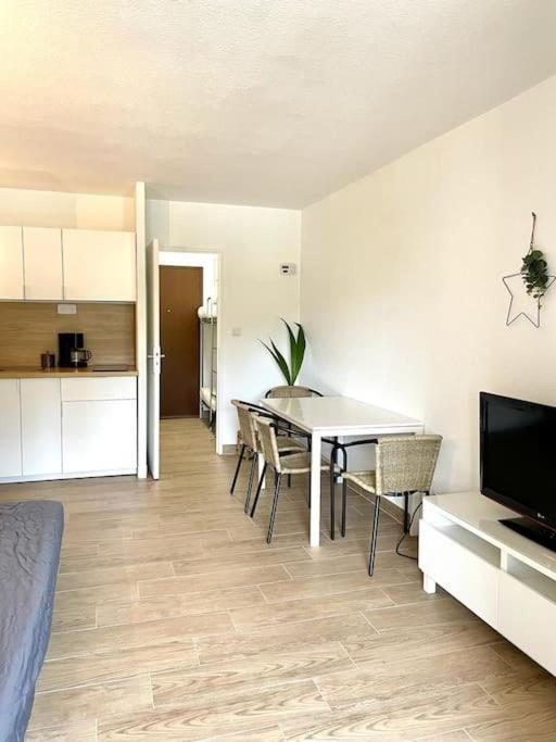 Joli Studio Cosy De 31 M2 Bord De Mer Acces Pmr 4Personnes La Ciotat Zewnętrze zdjęcie