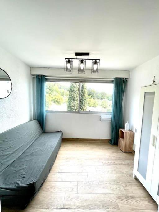 Joli Studio Cosy De 31 M2 Bord De Mer Acces Pmr 4Personnes La Ciotat Zewnętrze zdjęcie